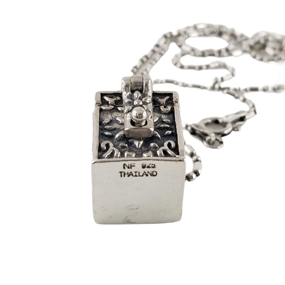 Sterling silver necklace treasure box pendant - Picture 12 of 16